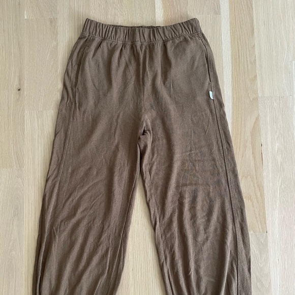 Le Bon Shoppe Sunday Shirt and Balloon Pants set in Tobacco size Medium - Picture 4 of 5